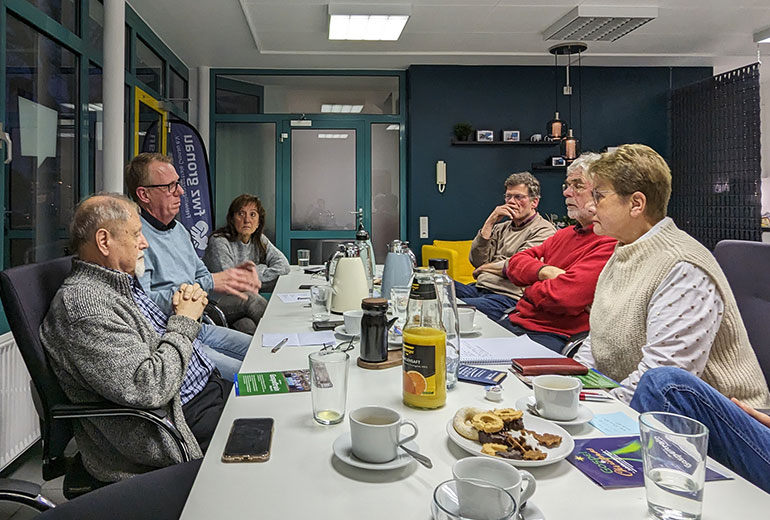 Teamsitzung in der Freiwilligenzentrale